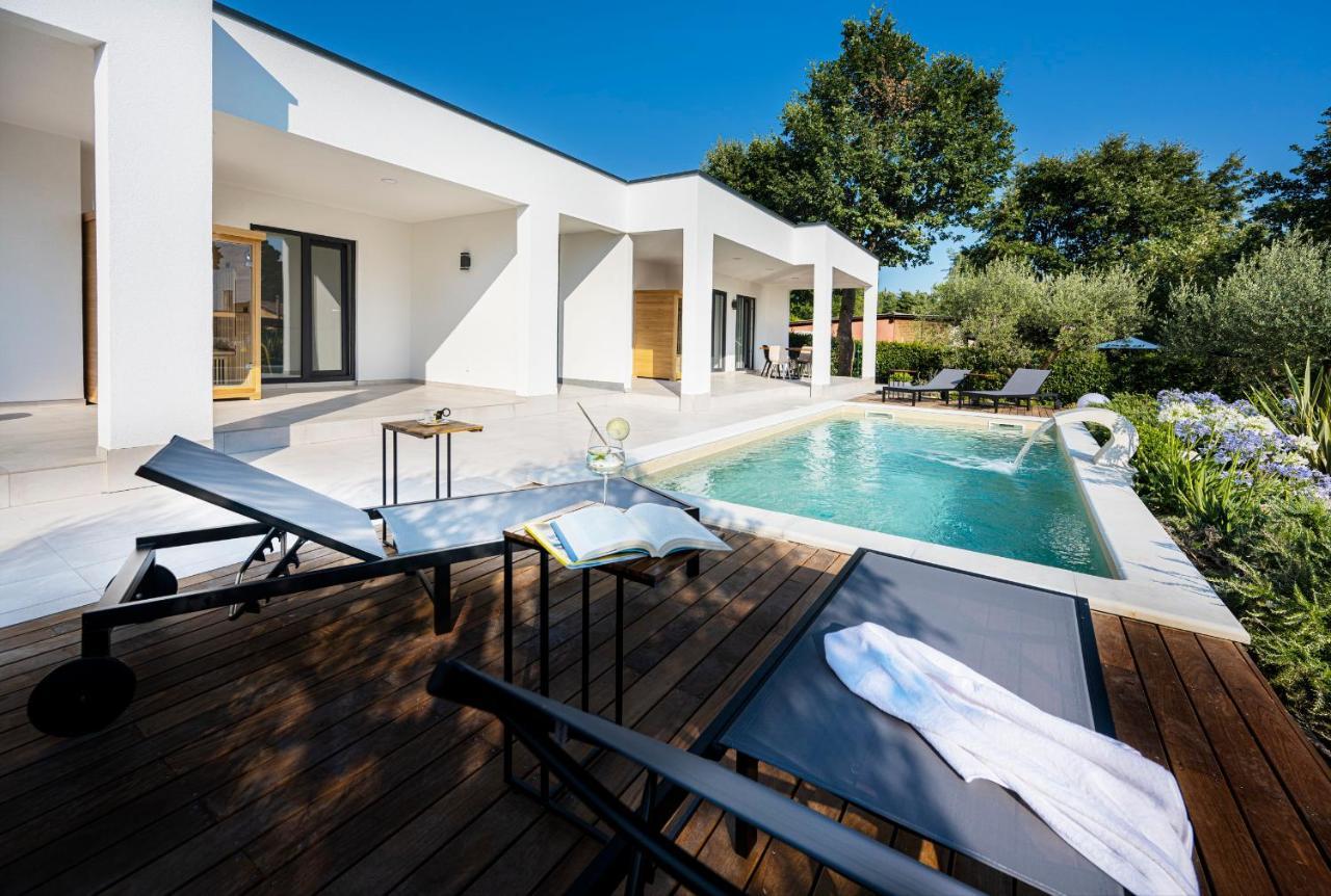 Goldimare Garden Residence อูมัค ภายนอก รูปภาพ