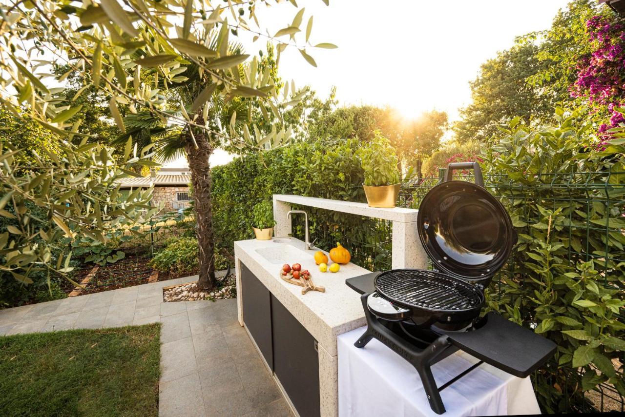 Goldimare Garden Residence อูมัค ภายนอก รูปภาพ
