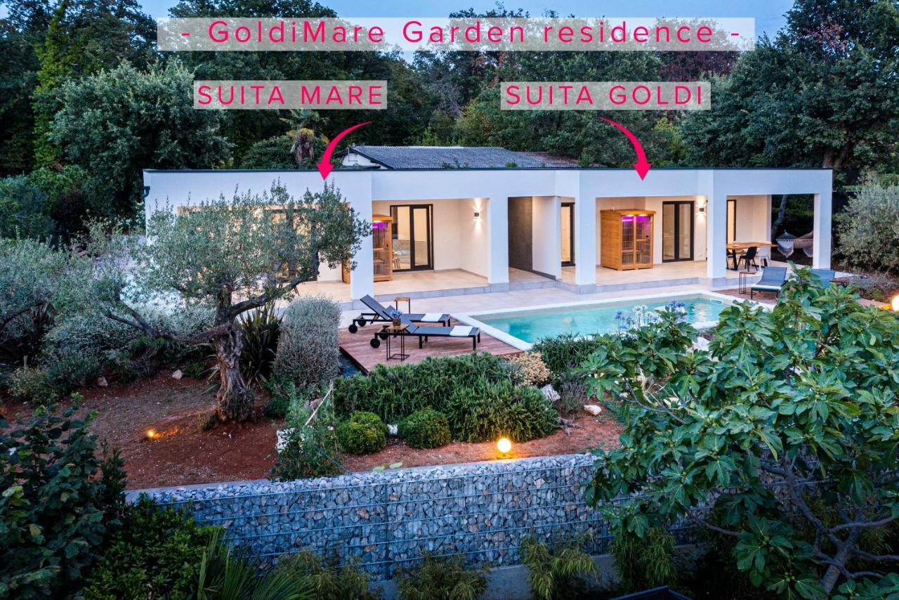 Goldimare Garden Residence อูมัค ภายนอก รูปภาพ